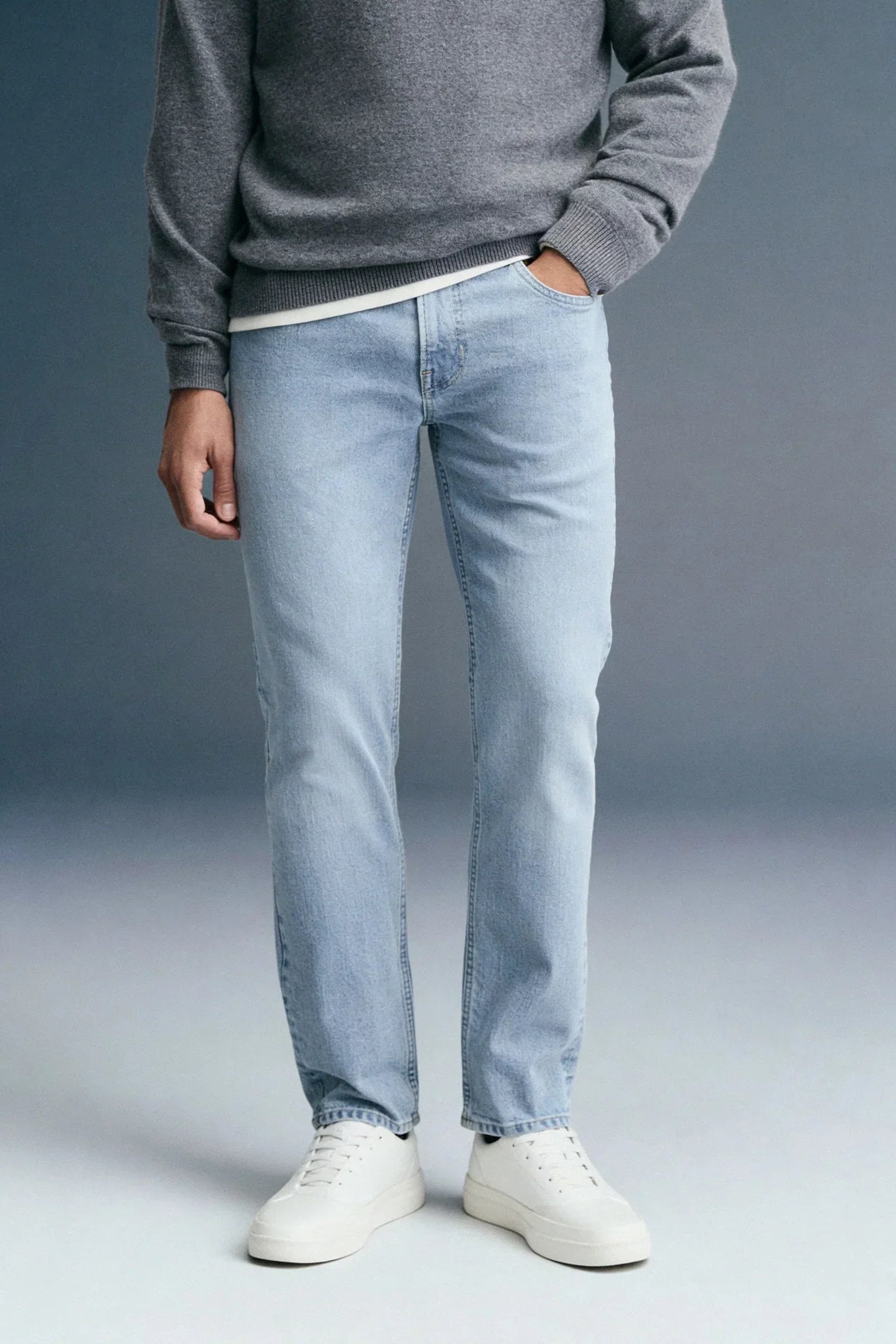 Sky Blue Low Rise Men's Slim Fit Jeans