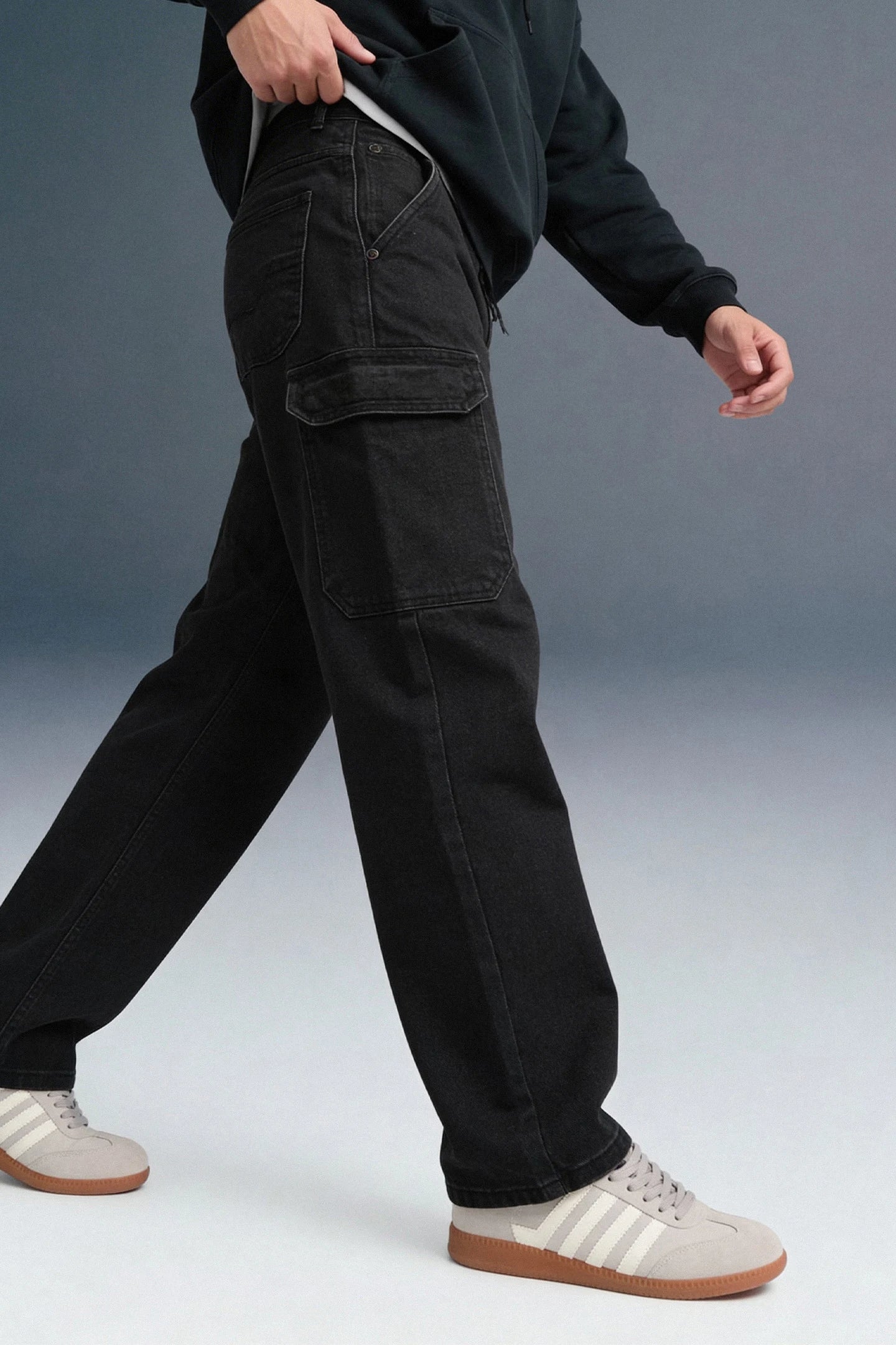 Jet Black 6-Pocket Cargo Jeans For Men - Mid Rise Relaxed Fit