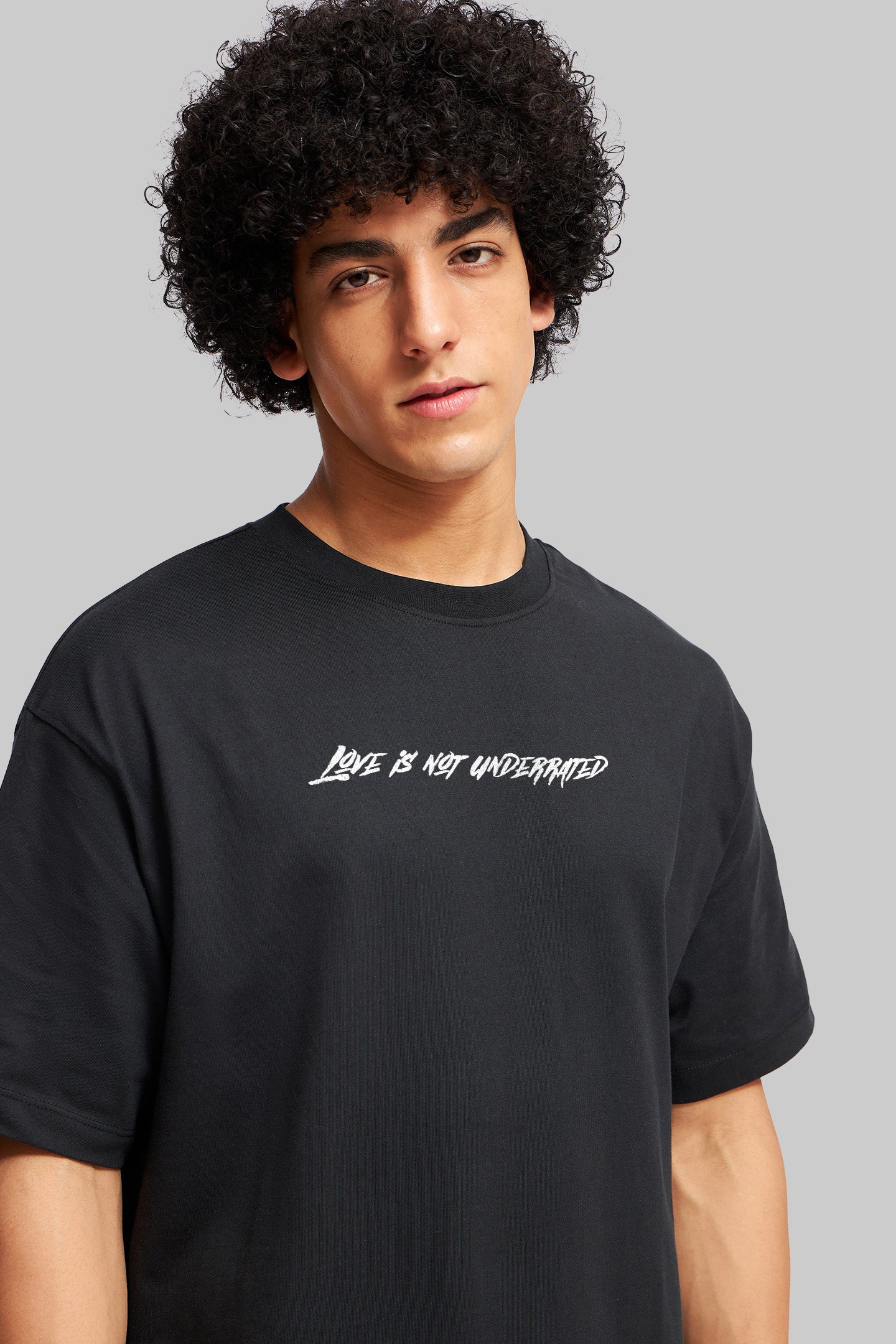 Tangled Heart Black Oversized Fit T-Shirt Men